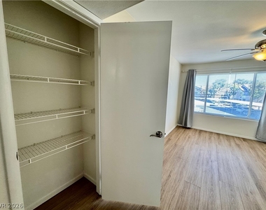 3060 Casey Drive - Photo Thumbnail 17