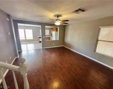 7989 Hilltop Windmill Street - Photo Thumbnail 2
