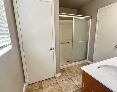 7989 Hilltop Windmill Street - Photo Thumbnail 10