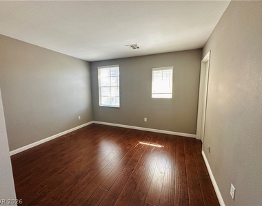 7989 Hilltop Windmill Street - Photo Thumbnail 11
