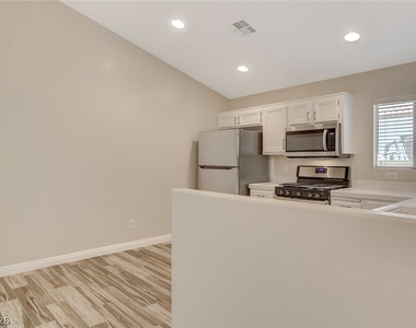 1331 Frost Flower Drive - Photo Thumbnail 6