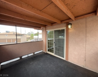 2753 Kline Circle - Photo Thumbnail 4