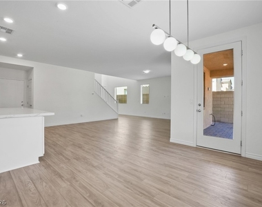1118 Junipine Avenue - Photo Thumbnail 7