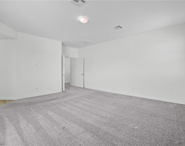1118 Junipine Avenue - Photo Thumbnail 13