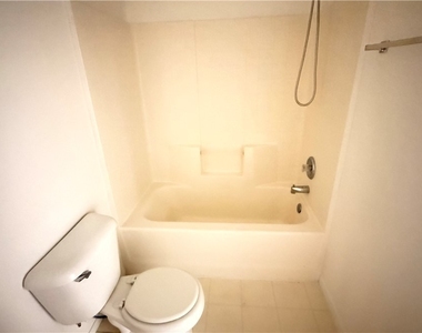 5655 E Sahara Avenue - Photo Thumbnail 24