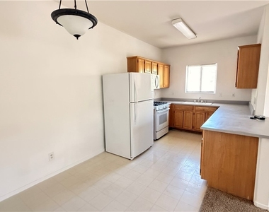 5655 E Sahara Avenue - Photo Thumbnail 9