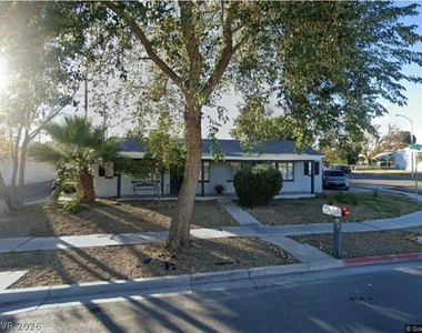 1122 S 17th Street - Photo Thumbnail 6