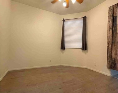 531 Curtin Court - Photo Thumbnail 13