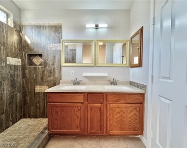 9358 Snow Flower Avenue - Photo Thumbnail 33