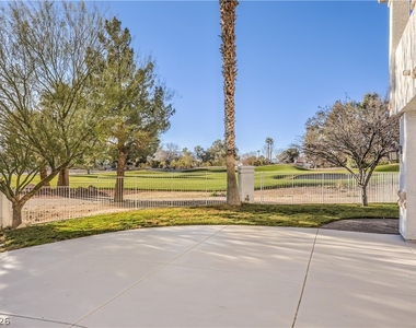 5152 Forest Oaks Drive - Photo Thumbnail 2