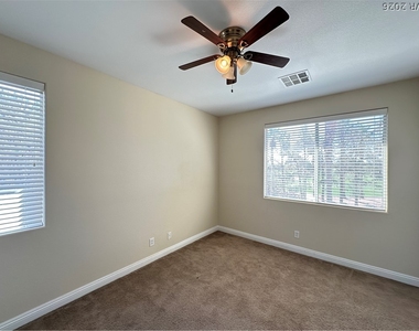 197 Spring Hollow Drive - Photo Thumbnail 12