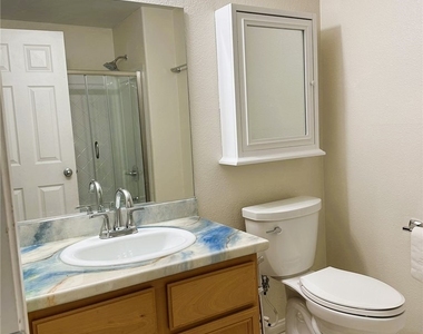 7701 W Robindale Road - Photo Thumbnail 7