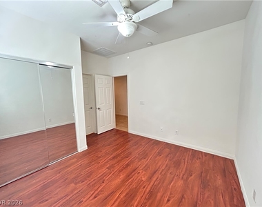 1030 Via Nandina Place - Photo Thumbnail 16