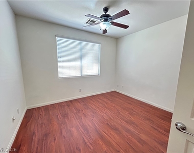 1030 Via Nandina Place - Photo Thumbnail 13
