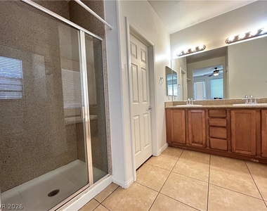 1030 Via Nandina Place - Photo Thumbnail 10