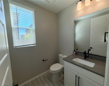 4442 Frias Falls Avenue - Photo Thumbnail 14