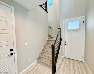 4442 Frias Falls Avenue - Photo Thumbnail 16