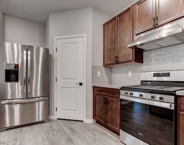 2648 Montesilvano Place - Photo Thumbnail 14