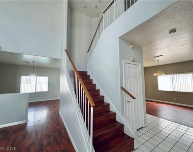 7216 Winding Creek Drive - Photo Thumbnail 15