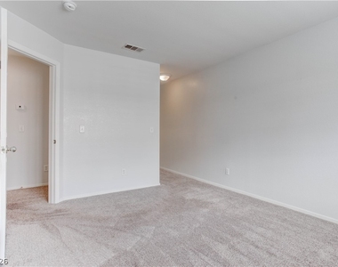690 Ambling Gait Avenue - Photo Thumbnail 22