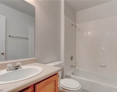 690 Ambling Gait Avenue - Photo Thumbnail 23