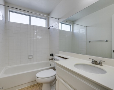 307 Cavalla Street - Photo Thumbnail 33