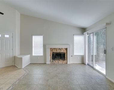 307 Cavalla Street - Photo Thumbnail 8
