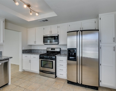 307 Cavalla Street - Photo Thumbnail 29