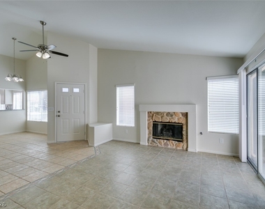 307 Cavalla Street - Photo Thumbnail 9