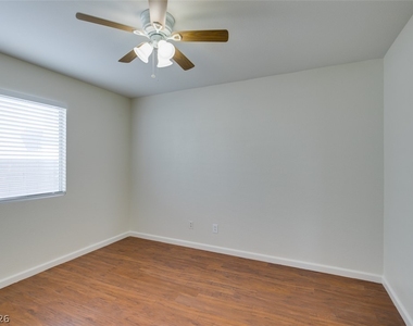 307 Cavalla Street - Photo Thumbnail 30