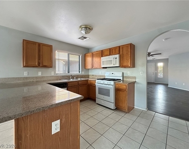 7868 Steamboat Springs Court - Photo Thumbnail 18
