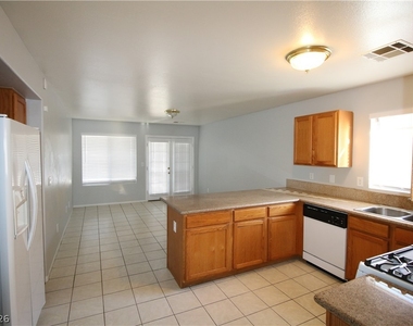7868 Steamboat Springs Court - Photo Thumbnail 4