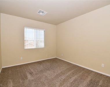 9067 Vintage Wine Avenue - Photo Thumbnail 21