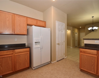 9067 Vintage Wine Avenue - Photo Thumbnail 12
