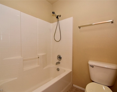 9067 Vintage Wine Avenue - Photo Thumbnail 17