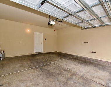 9067 Vintage Wine Avenue - Photo Thumbnail 33