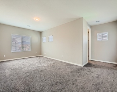 12165 Edgehurst Court - Photo Thumbnail 15