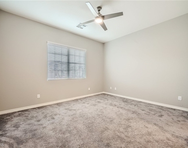 12165 Edgehurst Court - Photo Thumbnail 17