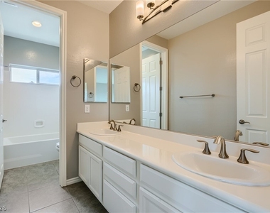12165 Edgehurst Court - Photo Thumbnail 16