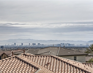12165 Edgehurst Court - Photo Thumbnail 31