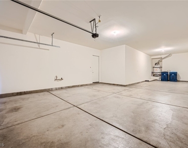 12165 Edgehurst Court - Photo Thumbnail 22