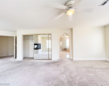 2019 Silverton Drive - Photo Thumbnail 16