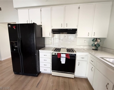 2126 Rawhide Street - Photo Thumbnail 9