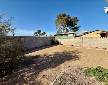 2126 Rawhide Street - Photo Thumbnail 21