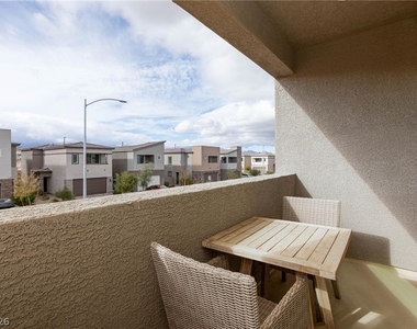 7792 Vino Vranec Court - Photo Thumbnail 19