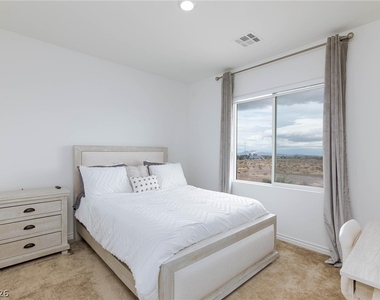 7792 Vino Vranec Court - Photo Thumbnail 26