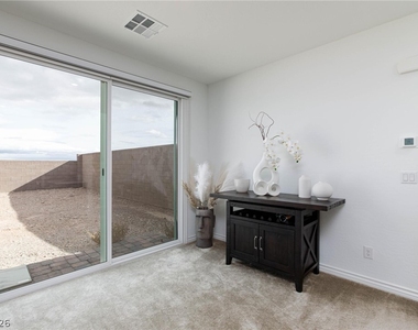 7792 Vino Vranec Court - Photo Thumbnail 12