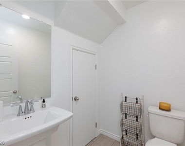 7792 Vino Vranec Court - Photo Thumbnail 10