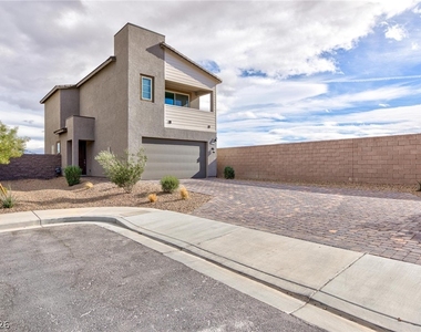 7792 Vino Vranec Court - Photo Thumbnail 1