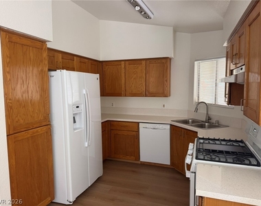 2324 Chapman Hill Drive - Photo Thumbnail 6